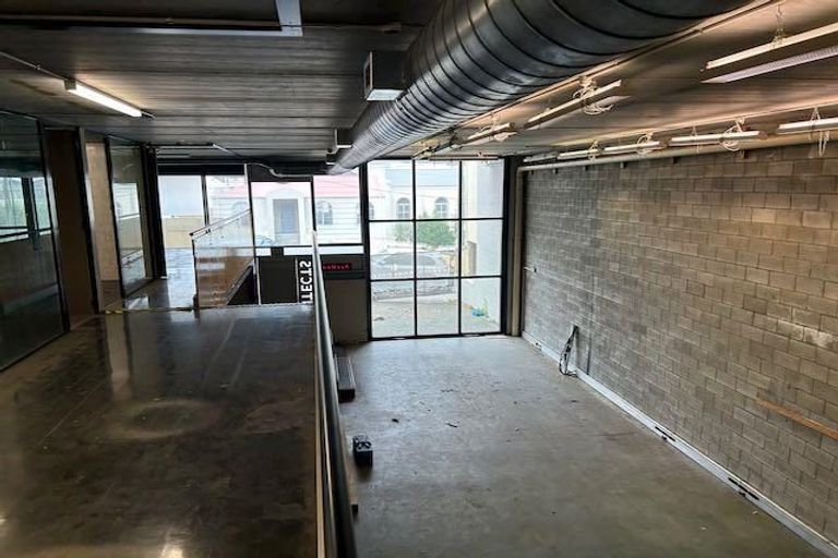 Photo of property in 25 Pirie Street, Palmerston North, 4410