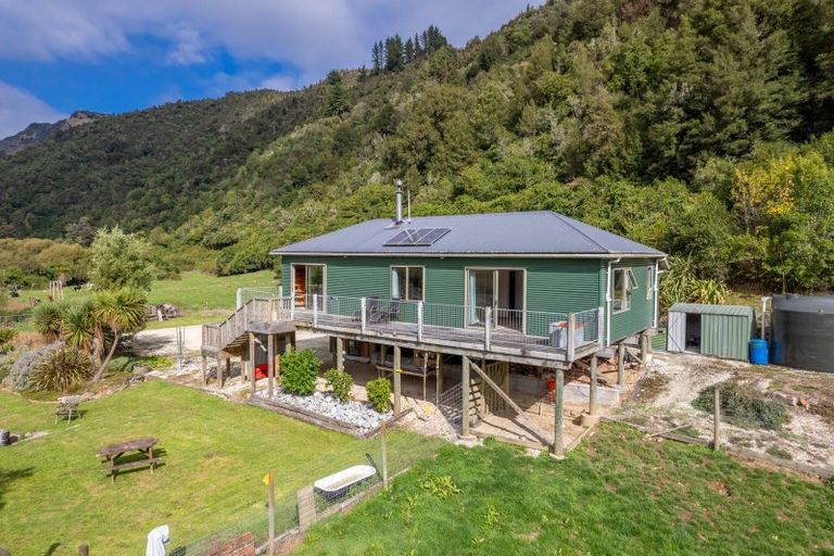 Photo of property in 790 Four Rivers Highway, Murchison, 7077