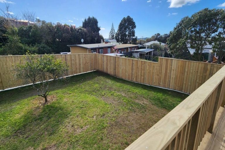 Photo of property in 8 Handley Place, Glen Avon, New Plymouth, 4312