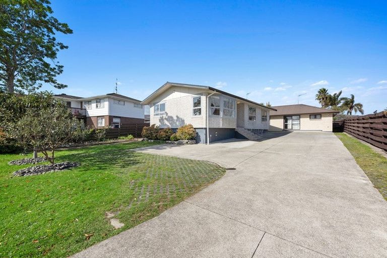 Photo of property in 12 Hope Farm Avenue, Pakuranga Heights, Auckland, 2010
