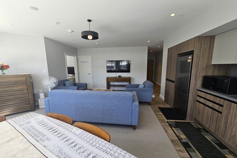 Photo of property in Unit 108,l1, 108/14 Laings Road, Hutt Central, Lower Hutt, 5010