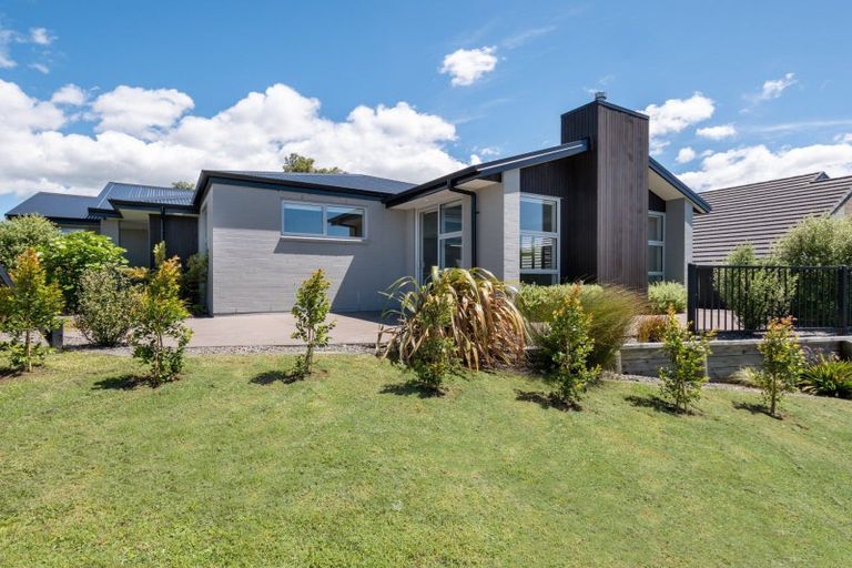 Photo of property in 77 Adler Drive, Ohauiti, Tauranga, 3112