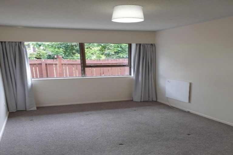 Photo of property in 2/423 Great South Road, Rosehill, Papakura, 2113