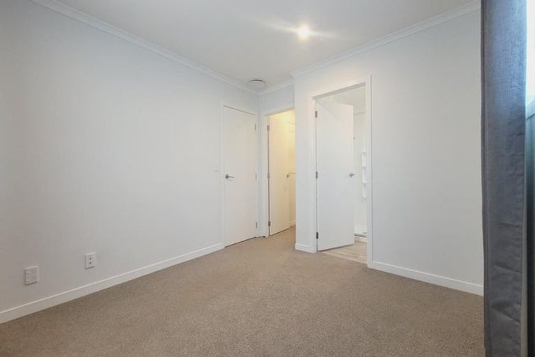 Photo of property in 26 Karearea Avenue, Kenepuru, Porirua, 5022