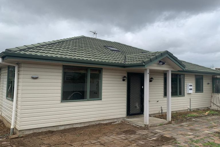 Photo of property in 2/3 Vine Street, Mangere East, Auckland, 2024