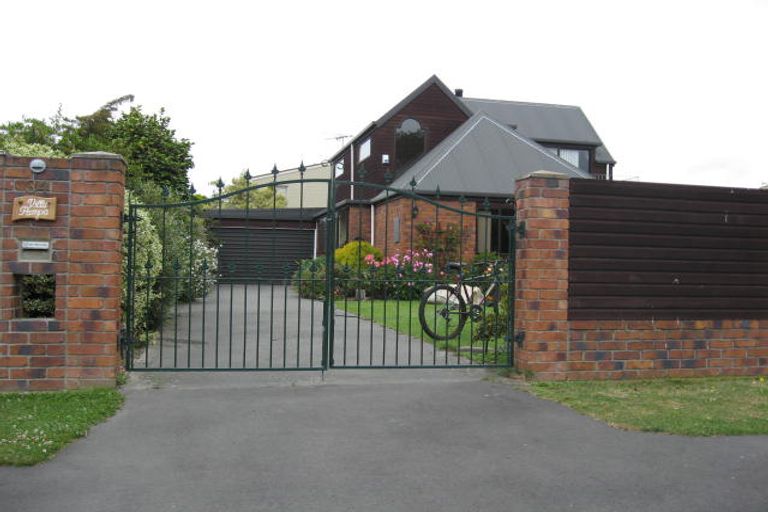 Photo of property in 34 Hanrahan Street, Upper Riccarton, Christchurch, 8041