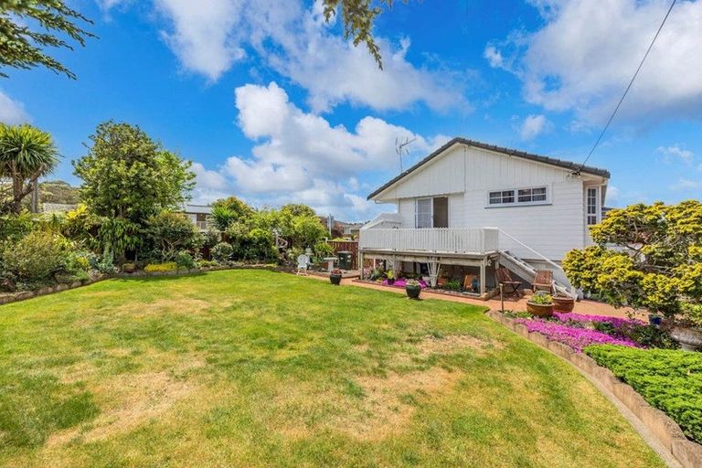 Photo of property in 56 Richards Avenue, Forrest Hill, Auckland, 0620