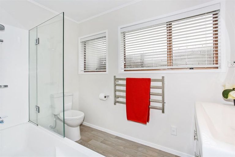 Photo of property in 8 Ashby Place, Pukekohe, 2120