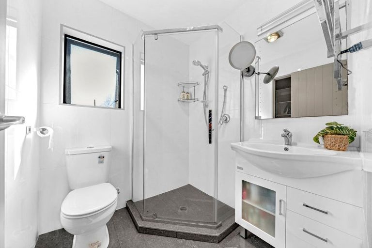 Photo of property in 42 Arrowsmith Drive, Flat Bush, Auckland, 2019