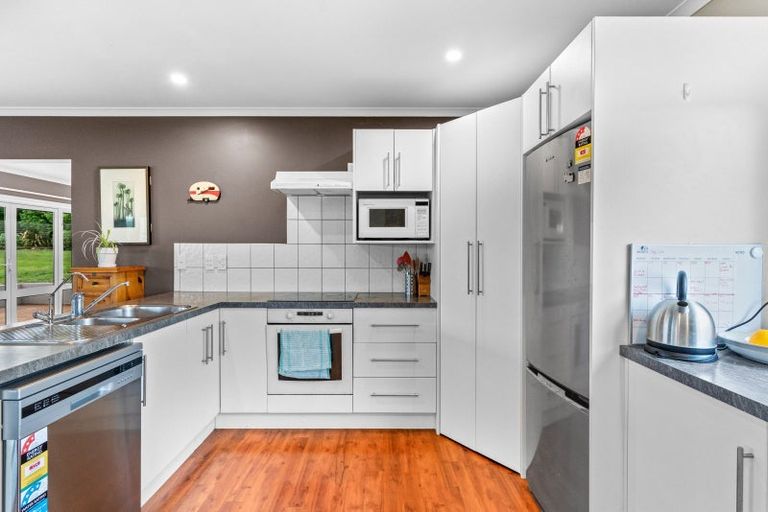 Photo of property in 99 Centre Bush Otapiri Road, Centre Bush, Winton, 9782