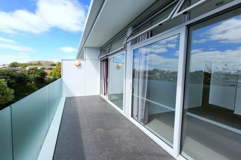 Photo of property in 106/102 Pakuranga Road, Pakuranga, Auckland, 2010