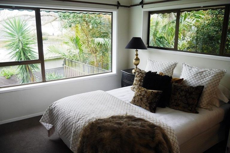 Photo of property in 3/18 Rangitoto Terrace, Milford, Auckland, 0620