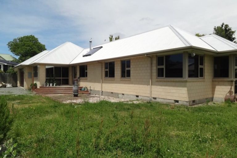 Photo of property in 99 Windermere Road, Papanui, Christchurch, 8053