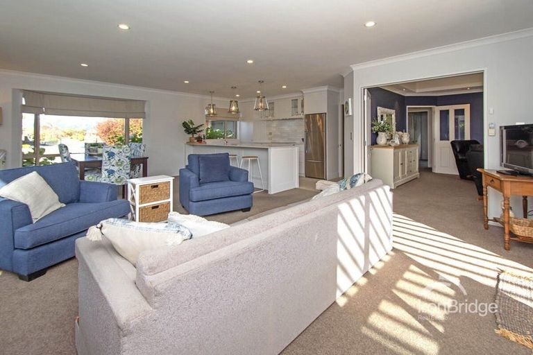 Photo of property in 8 Marguerite Place, Aidanfield, Christchurch, 8025