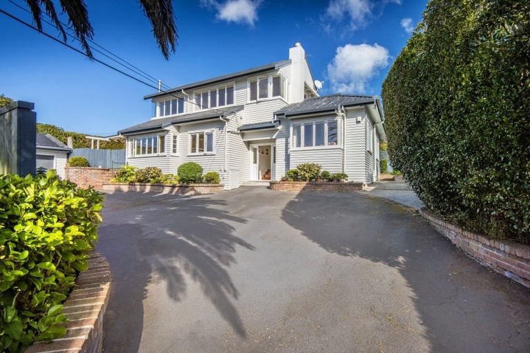 Photo of property in 1/11a Hauraki Road, Hauraki, Auckland, 0622