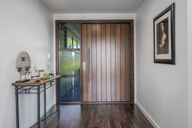 Photo of property in 38 Peregrine Place, Kinloch, Taupo, 3377