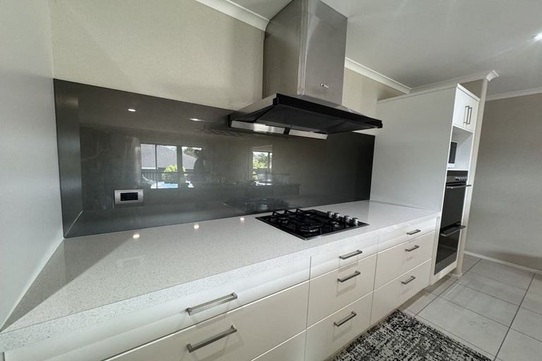 Photo of property in 8 Harris Drive, Silverdale, 0932