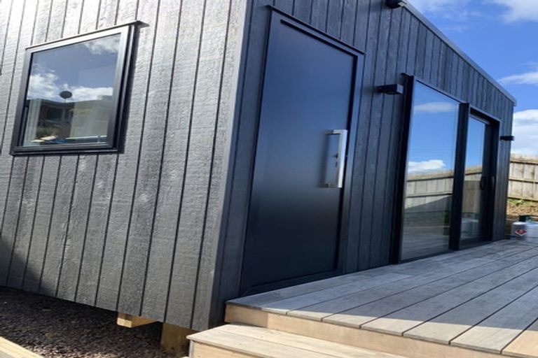 Photo of property in 14 City View Terrace, Birkenhead, Auckland, 0626