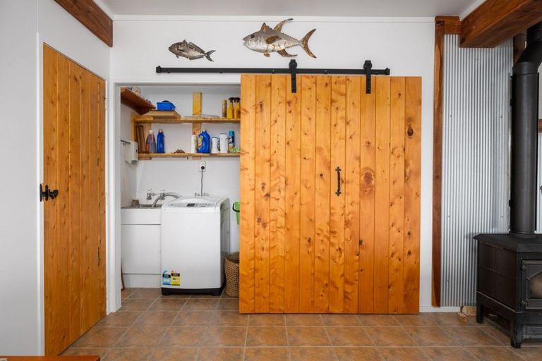 Photo of property in 20 Rangiuia Road, Tolaga Bay, 4077