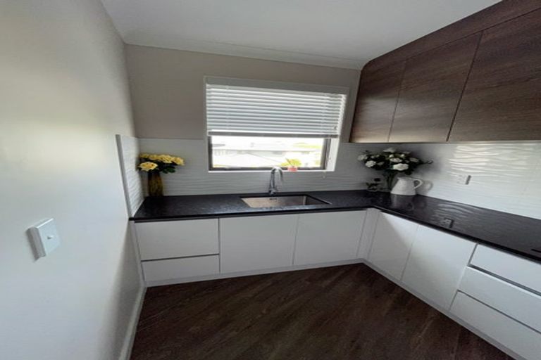 Photo of property in 13 Tawatawa Street, Long Bay, Auckland, 0630