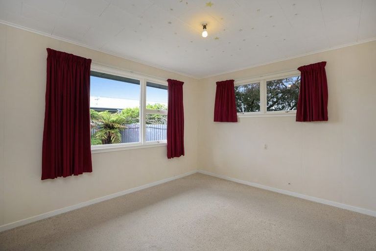 Photo of property in 137 Mcmurdo Street, Tinwald, Ashburton, 7700