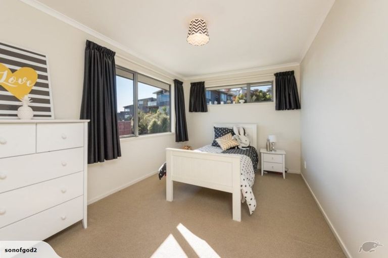 Photo of property in 22 Heemskerck Place, Britannia Heights, Nelson, 7010