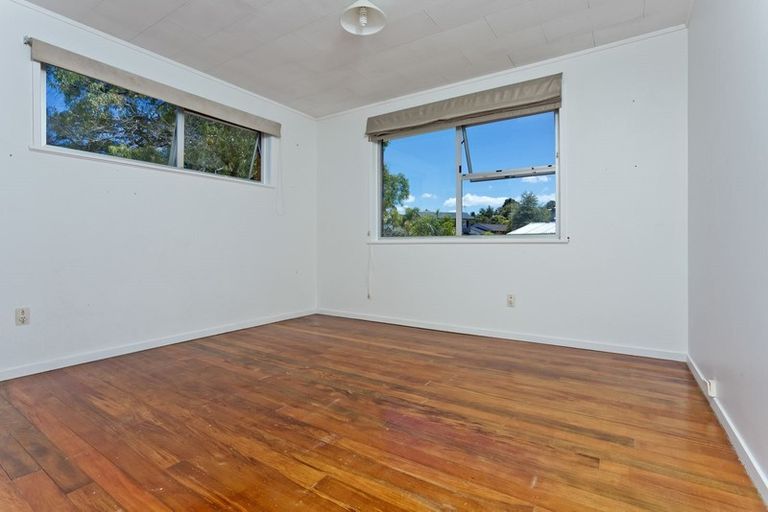 Photo of property in 47 Normanton Street, Glenfield, Auckland, 0629