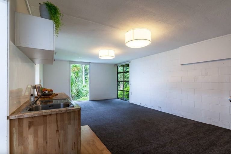 Photo of property in 57 Arapito Road, Titirangi, Auckland, 0604