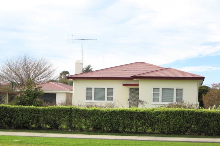 Photo of property in 111 Main Rd Clive, Clive, 4102