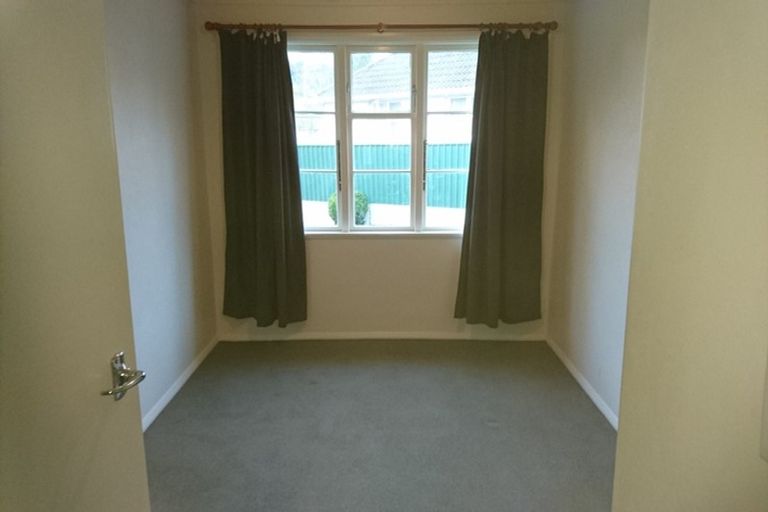 Photo of property in 4 Prouse Crescent, Naenae, Lower Hutt, 5011