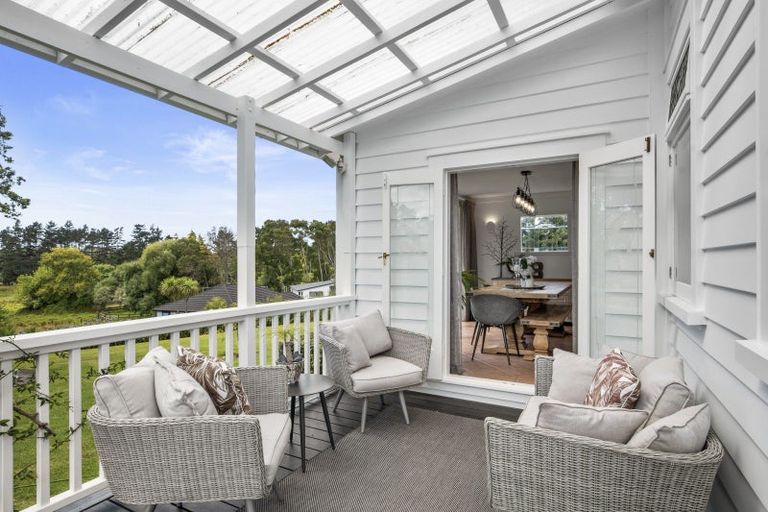 Photo of property in 102 Matua Road, Huapai, Kumeu, 0810