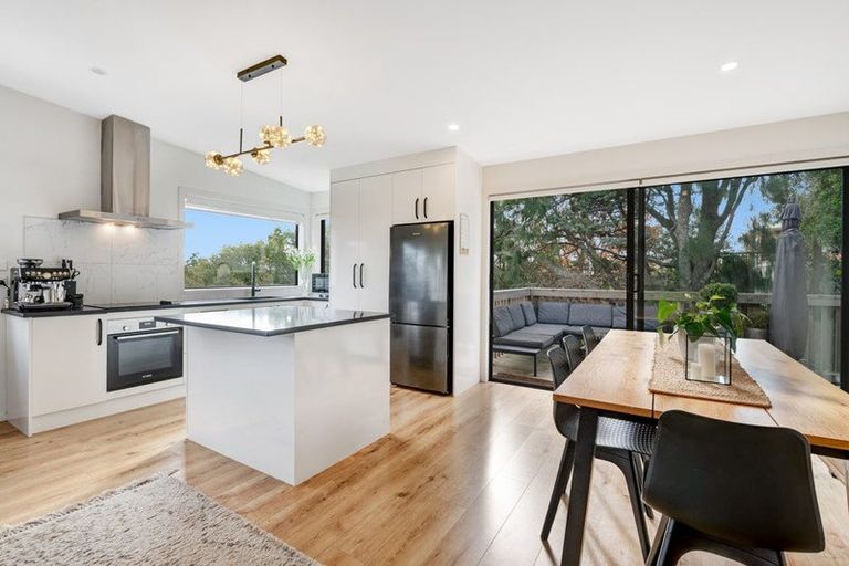 Photo of property in 35a St James Avenue, Helensville, 0800