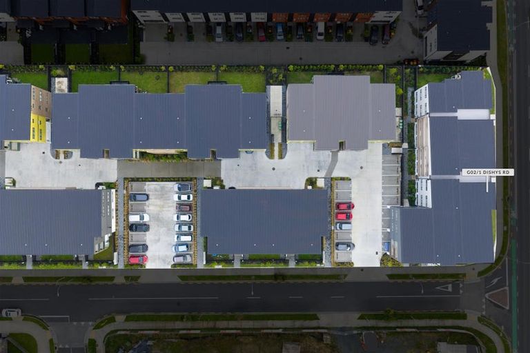 Photo of property in 2/1g Dishys Road, Flat Bush, Auckland, 2019