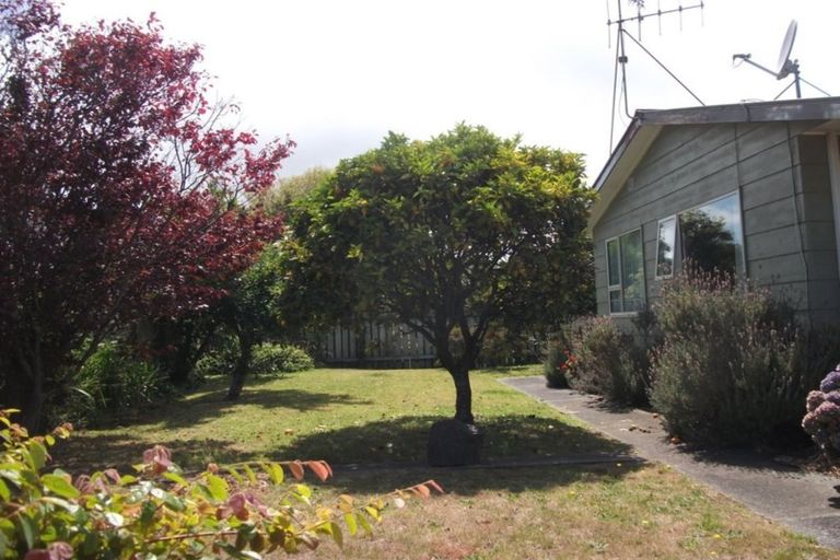 Photo of property in 2a Elder Grove, Paraparaumu, 5032
