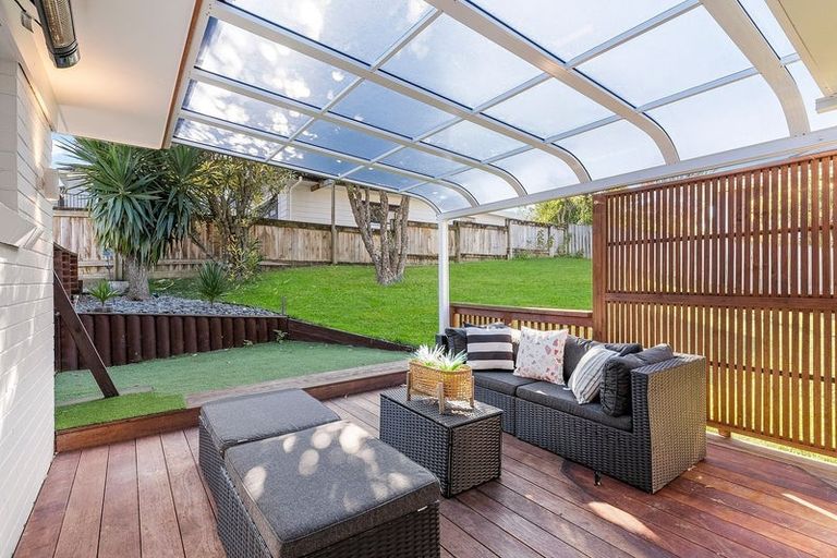 Photo of property in 4/112 Gossamer Drive, Pakuranga Heights, Auckland, 2010