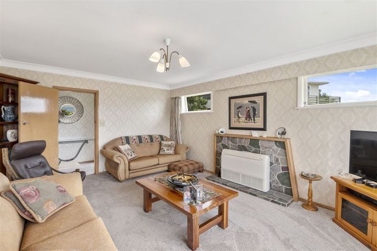 Photo of property in 1 Glen Street, Levin, 5510