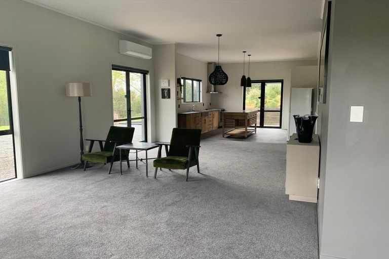 Photo of property in 247 Brookby Road, Brookby, Manurewa, 2576