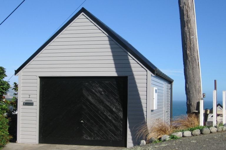 Photo of property in 7 Ogilvy Terrace, Plimmerton, Porirua, 5026