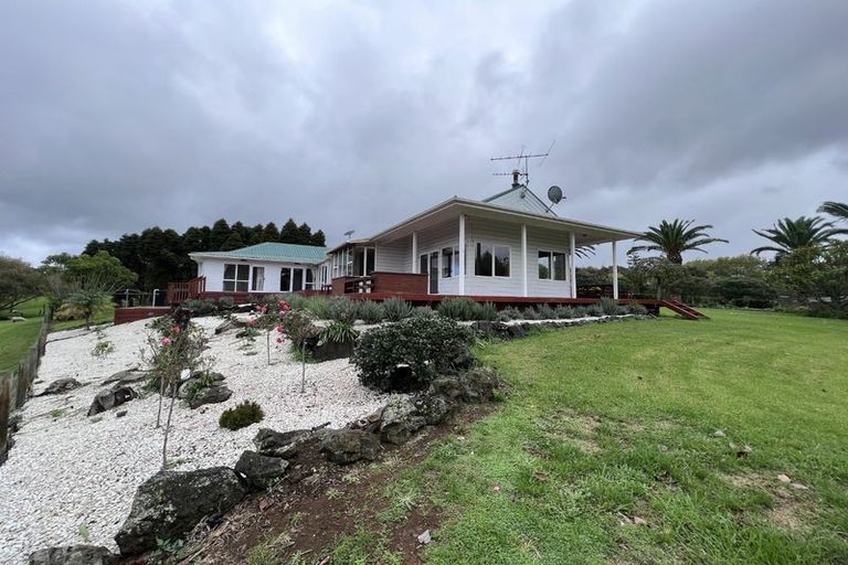 Photo of property in 26 Rangitopuni Road, Riverhead, Albany, 0793