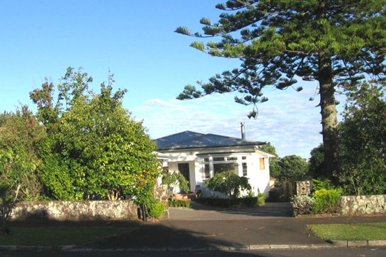 Photo of property in 6 Worcester Road, Meadowbank, Auckland, 1072