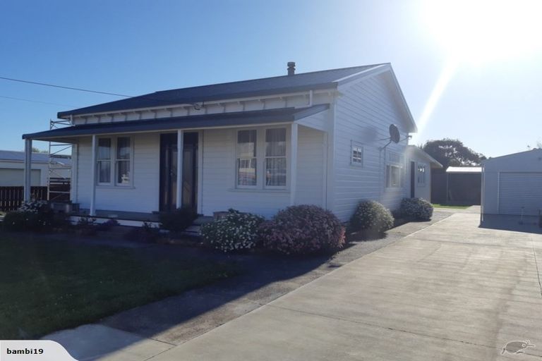 Photo of property in 22 Ross Street, Marton, 4710
