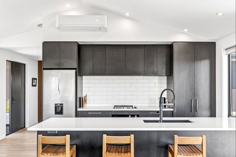 Photo of property in 19 Pounamu Avenue, Albert Town, Wanaka, 9305