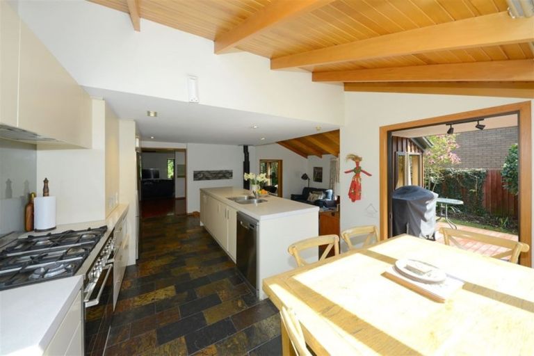 Photo of property in 2/8 Cephas Close, Sockburn, Christchurch, 8042