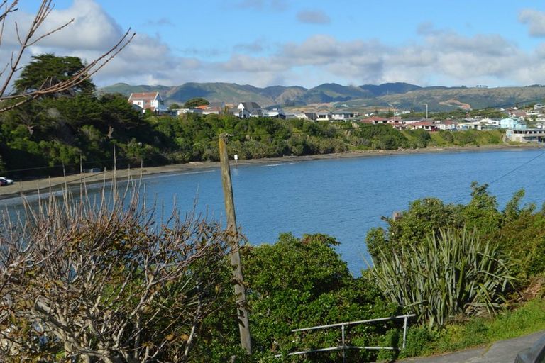 Photo of property in 5a Vella Street, Titahi Bay, Porirua, 5022