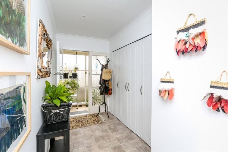 Photo of property in 264a Courtenay Street, Strandon, New Plymouth, 4312