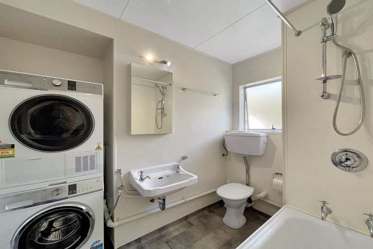 Photo of property in 6/161 Glenmore Street, Kelburn, Wellington, 6012