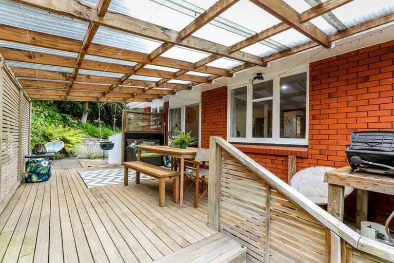 Photo of property in 1a Ward Place, Marfell, New Plymouth, 4310