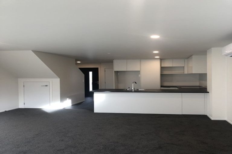 Photo of property in 1115a High Street, Taita, Lower Hutt, 5011