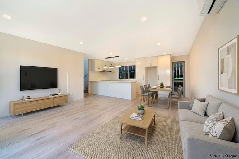 Photo of property in 4035c Great North Road, Glen Eden, Auckland, 0602