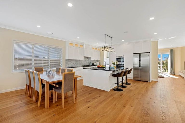 Photo of property in 36 Headland Drive, Long Bay, Auckland, 0630